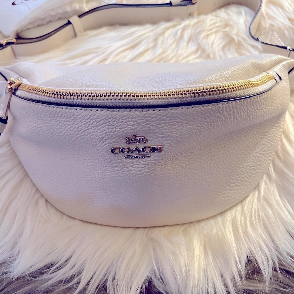 Coach White Leather Crossbody Belt Bag with Gold Hardware - Picture 2 of 7
